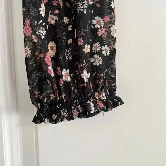 Almost Famous Black Floral Long Sleeve Crop Top With Built-in Bra - Picture 14 of 14